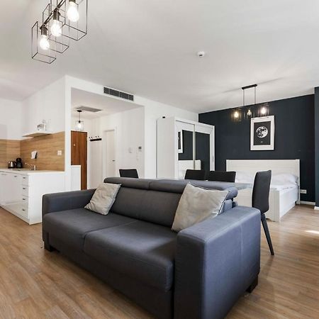 Lam Moon - Ac - Terrace Apartment Bratislava Ngoại thất bức ảnh