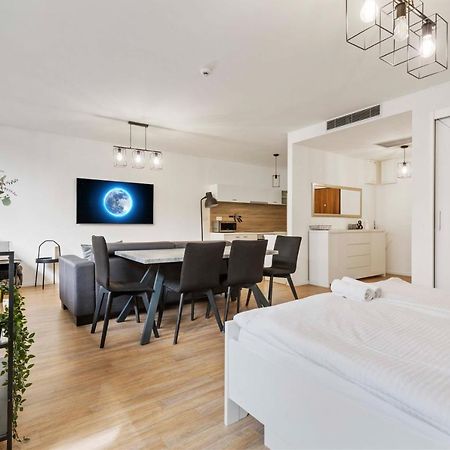Lam Moon - Ac - Terrace Apartment Bratislava Ngoại thất bức ảnh