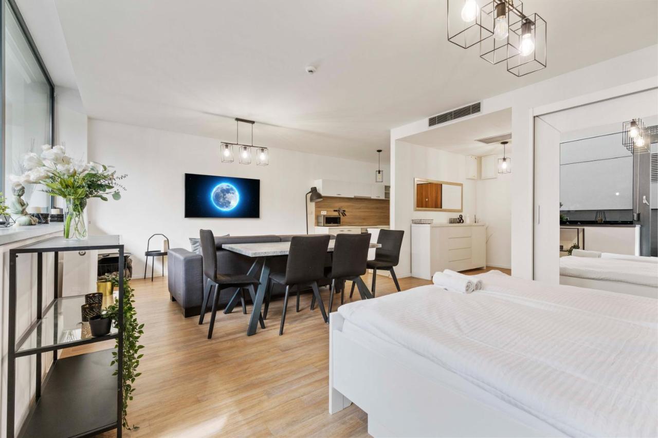 Lam Moon - Ac - Terrace Apartment Bratislava Ngoại thất bức ảnh