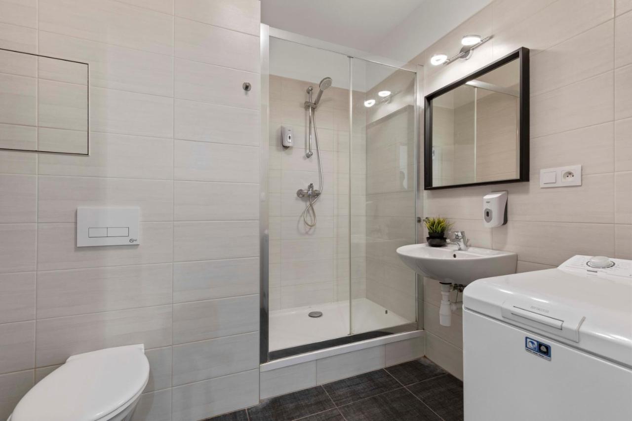 Lam Moon - Ac - Terrace Apartment Bratislava Ngoại thất bức ảnh